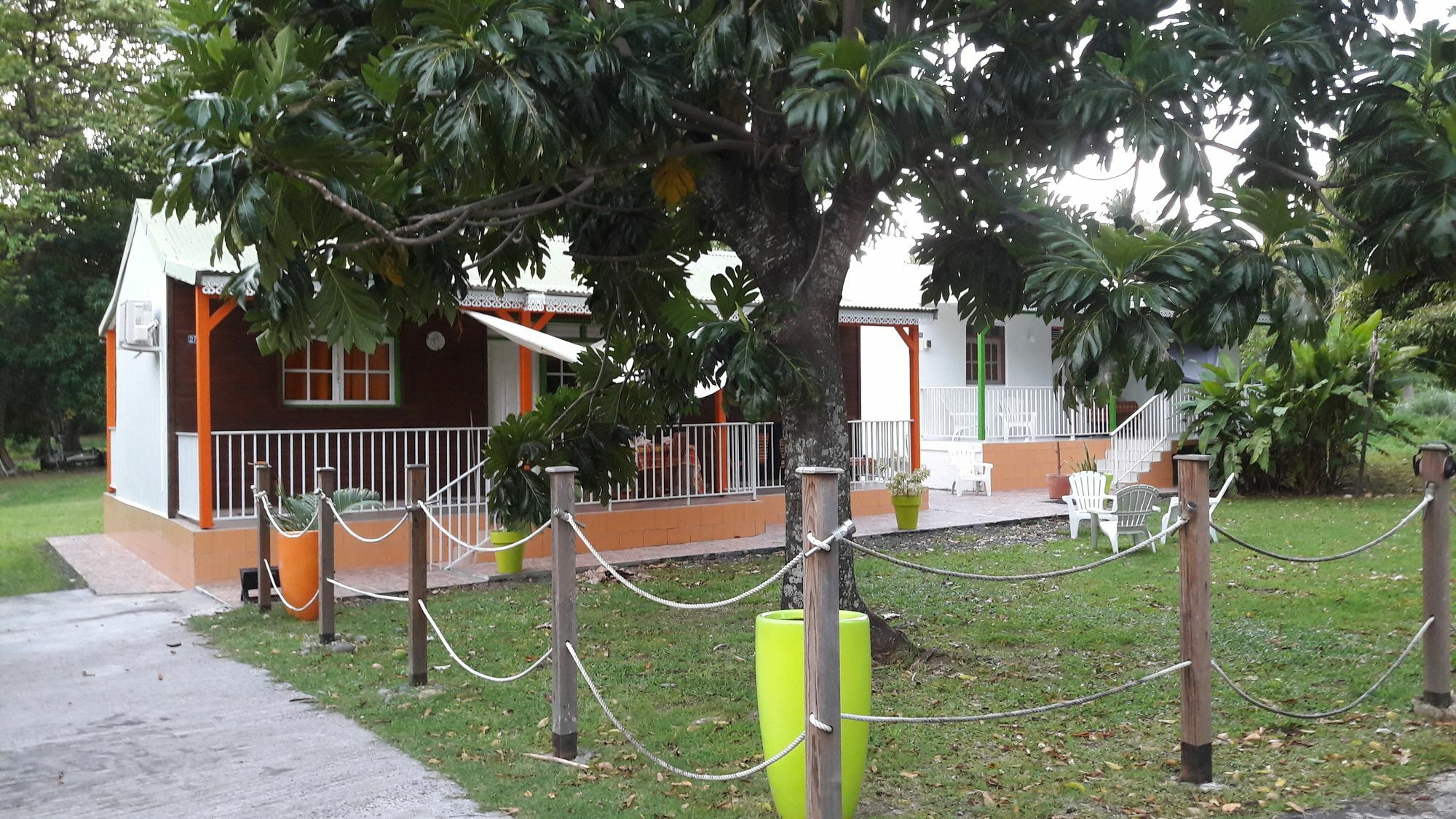 Bungalow Papaye Pointe-Noire Ngoại thất bức ảnh